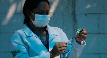 OMS: Covax enviará vacinas para 3% dos países pobres no 1º semestre